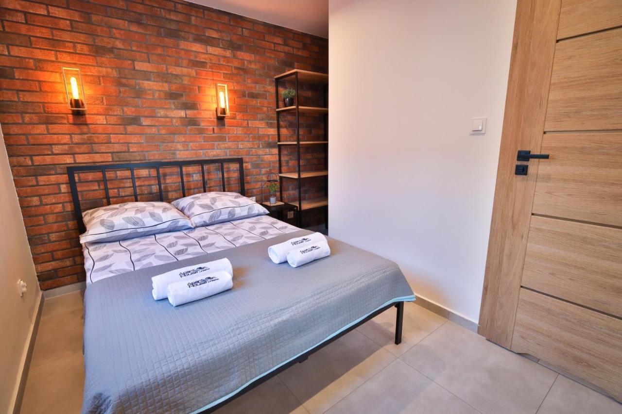 Apart-House Унеюв Екстер'єр фото