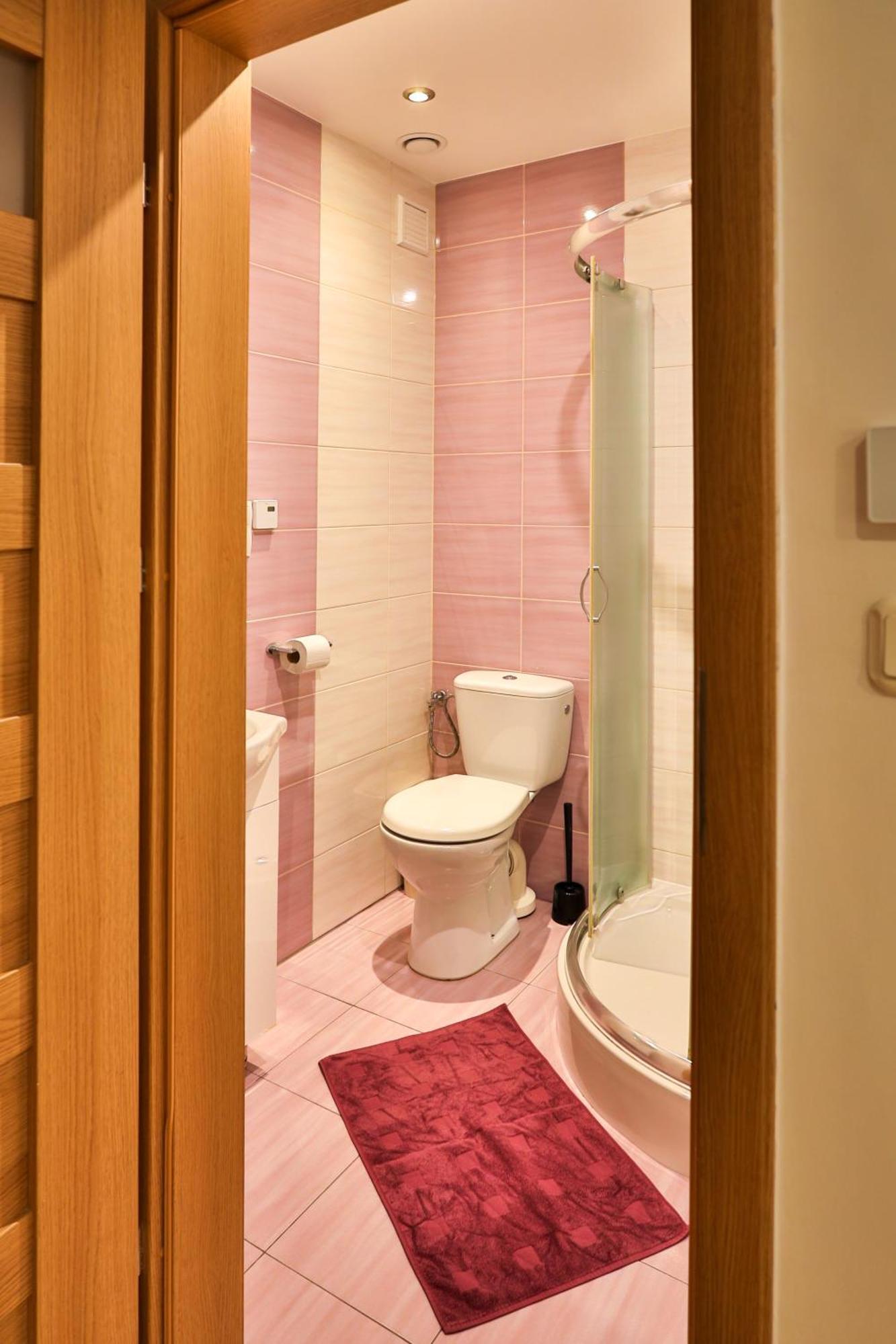 Apart-House Унеюв Екстер'єр фото