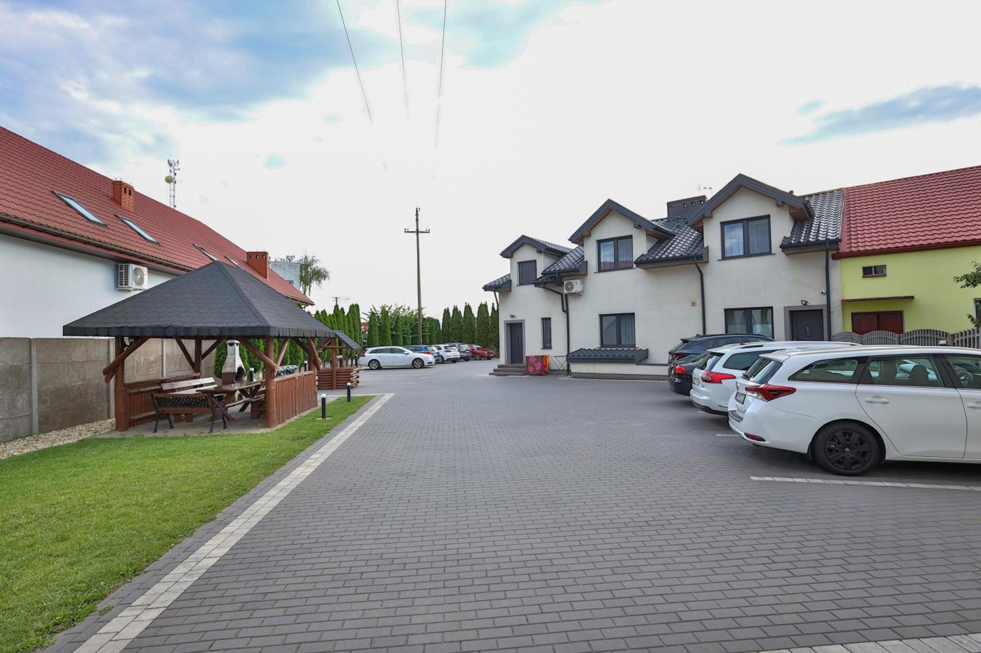 Apart-House Унеюв Екстер'єр фото