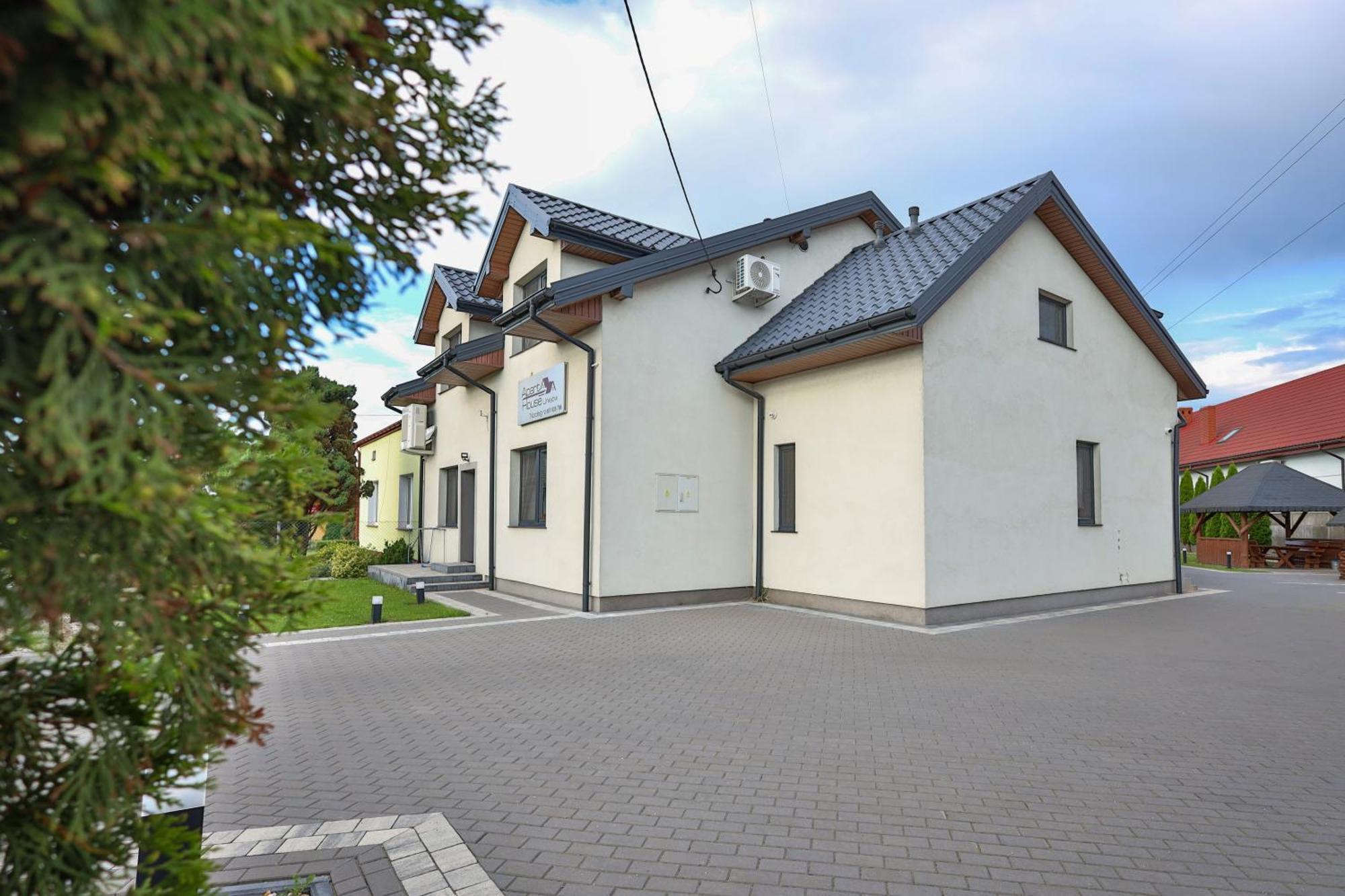 Apart-House Унеюв Екстер'єр фото